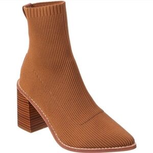 STEVEN by Steve Madden Nixie Brown Sock Size 8 NEW